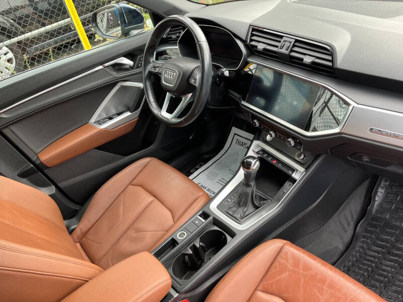 2020 Audi Q3 quattro Premium 45 TFSI