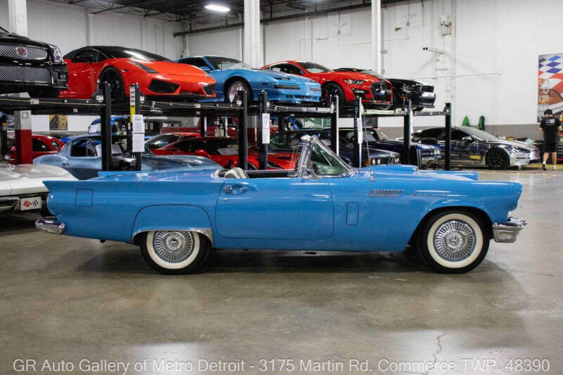 1957 Ford Thunderbird