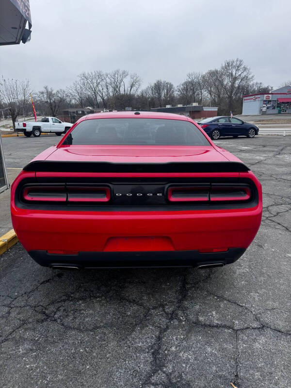 2016 Dodge Challenger SXT