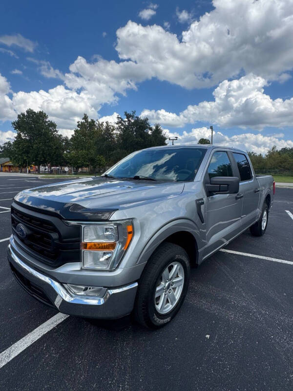 2021 Ford F-150 XL's photo