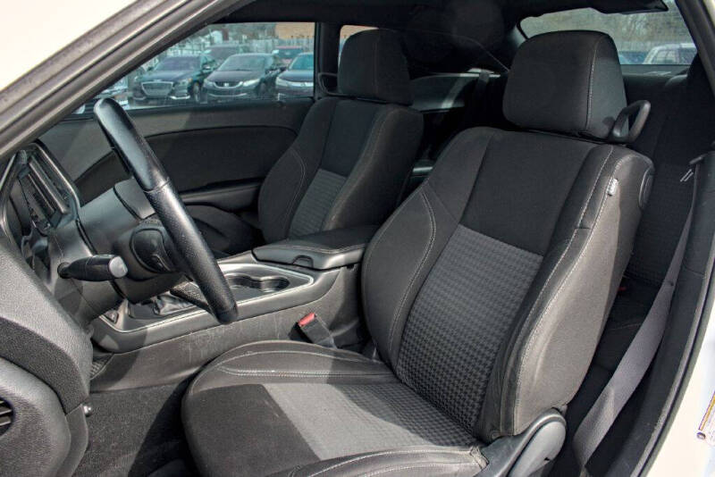 2020 Dodge Challenger SXT