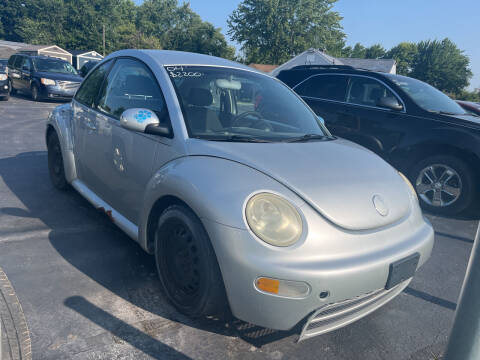 2004 Volkswagen New Beetle for sale at HEDGES USED CARS in Carleton MI