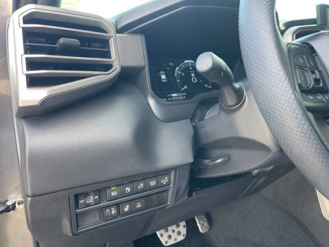 2025 Toyota Sequoia SR5