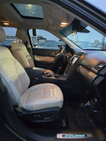 2016 Ford Explorer Platinum