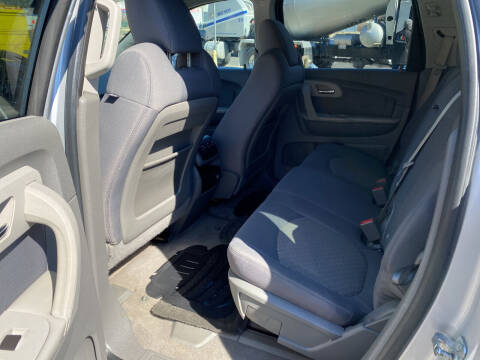 2011 Chevrolet Traverse LS