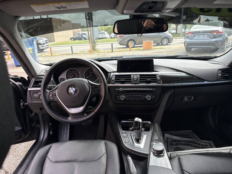 2015 BMW 3 Series 328i