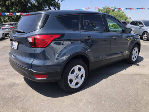 2019 Ford Escape S