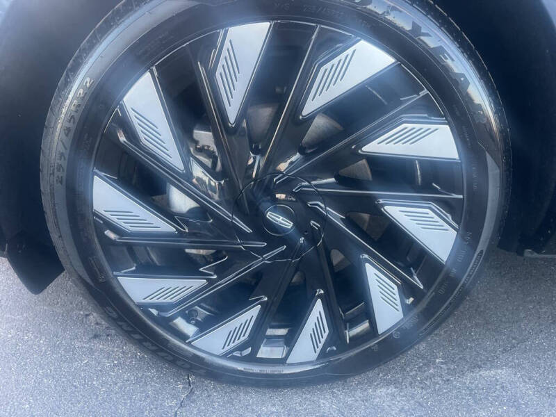 2024 Lincoln Nautilus Reserve