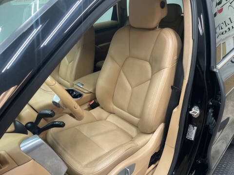 2012 Porsche Cayenne Tiptronic