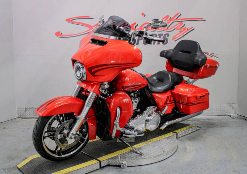 2017 Harley-Davidson Street Glide Special