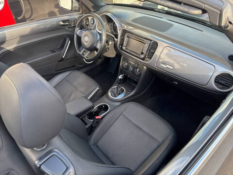 2013 Volkswagen Beetle Convertible 2.5L PZEV