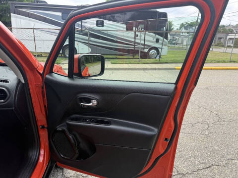 2017 Jeep Renegade Altitude