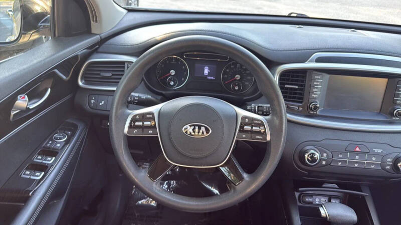 2020 Kia Sorento LX