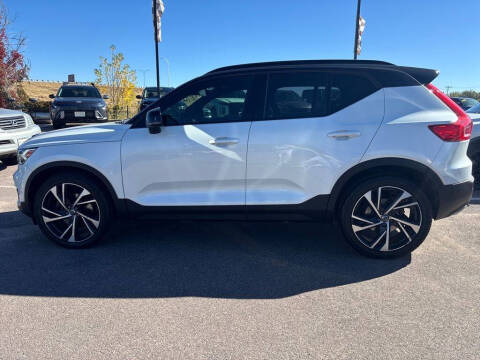 2019 Volvo XC40 T5 R-Design