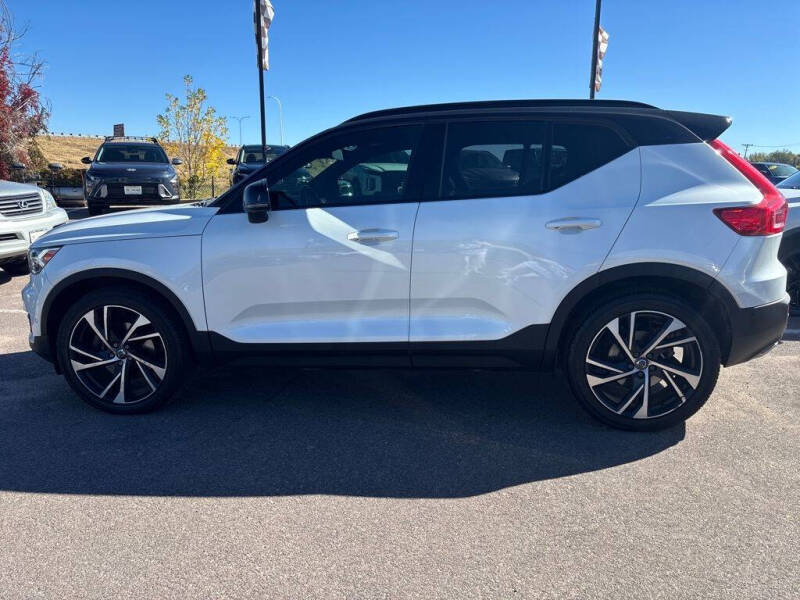 2019 Volvo XC40 T5 R-Design
