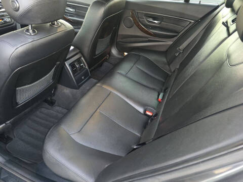 2015 BMW 3 Series 328i