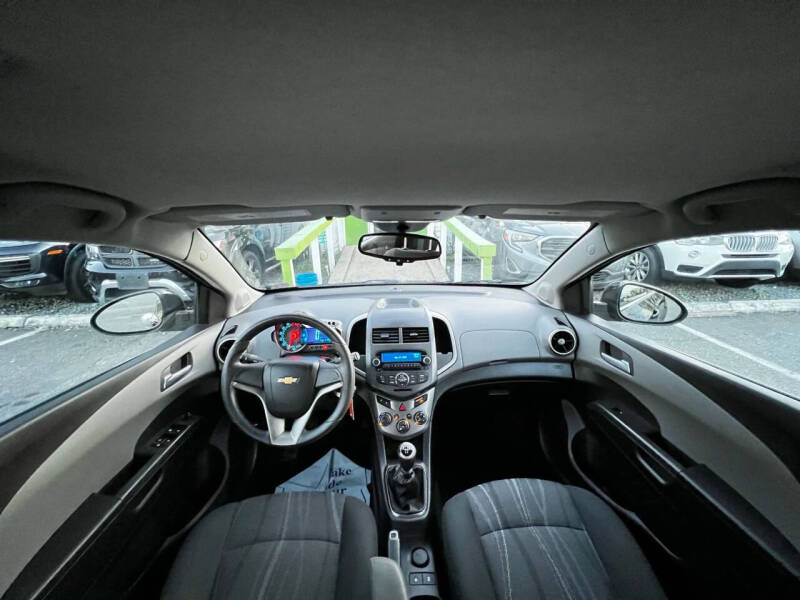 2012 Chevrolet Sonic LT