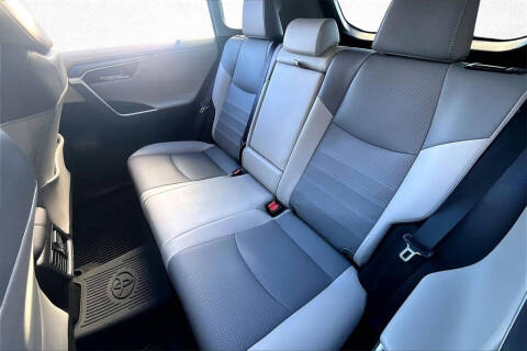 2020 Toyota RAV4 Limited