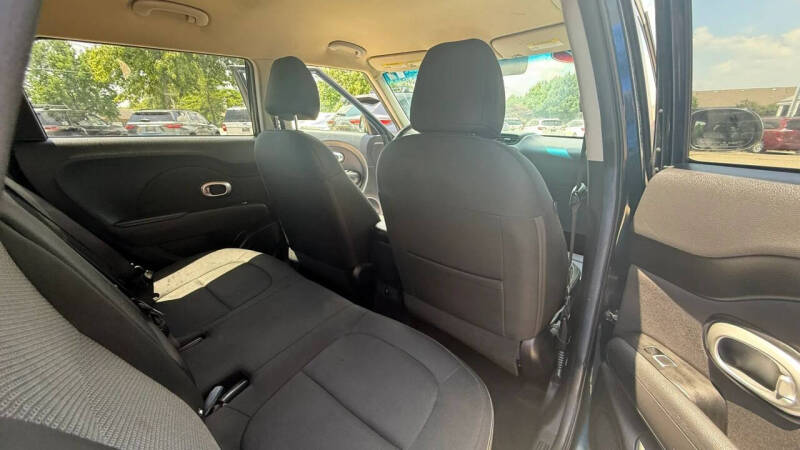 2017 Kia Soul +