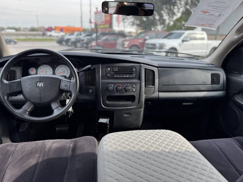 2004 Dodge Ram 1500 ST