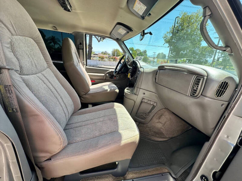2004 Chevrolet Astro