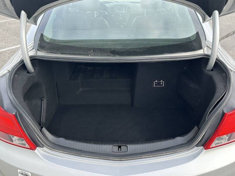 2013 Buick Regal Premium 1