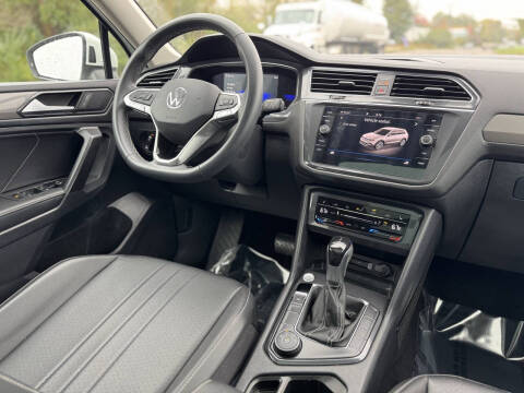 2022 Volkswagen Tiguan SE 4Motion