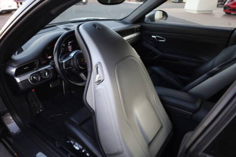 2017 Porsche 911 Carrera 4S