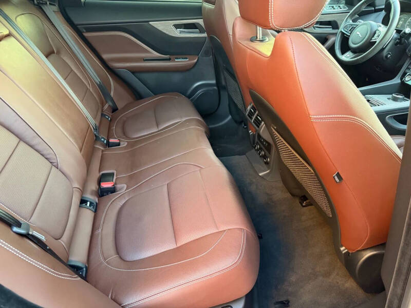 2018 Jaguar F-PACE S