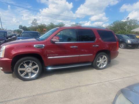 2009 Cadillac Escalade Hybrid for sale at FAMILY AUTO BROKERS in Longwood FL