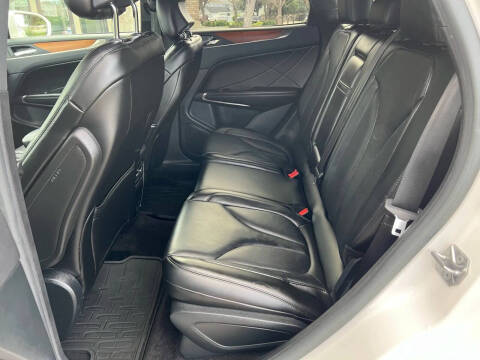 2017 Lincoln MKC Select