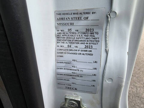 2023 GMC Savana 2500