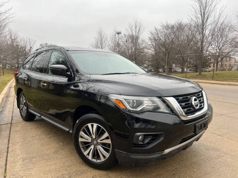 2017 Nissan Pathfinder for sale at Raptor Motors in Chicago IL