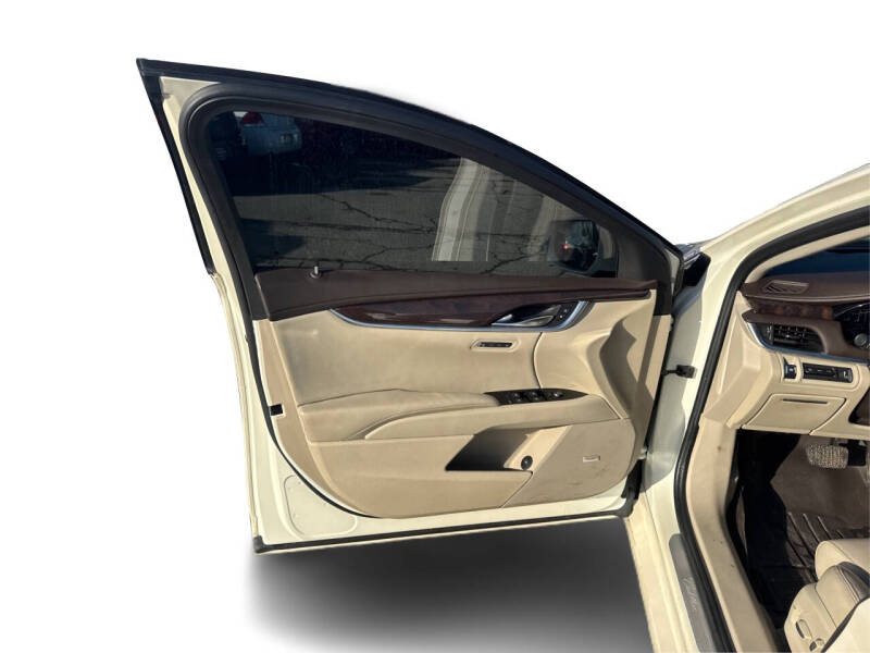 2013 Cadillac XTS Premium Collection