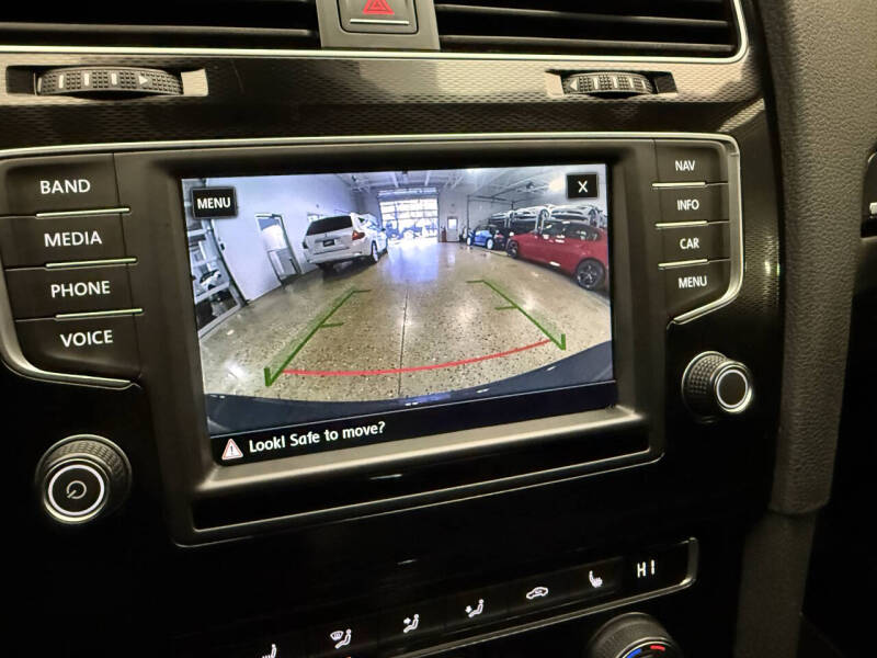 2017 Volkswagen Golf GTI Autobahn