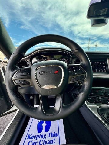 2021 Dodge Challenger SXT