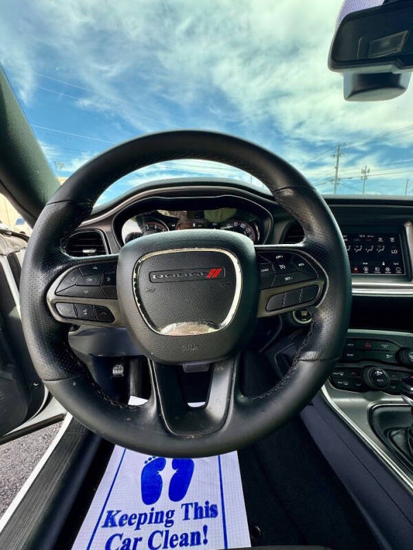 2021 Dodge Challenger SXT