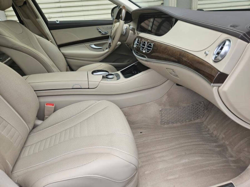 2016 Mercedes-Benz S-Class S550 photo 9