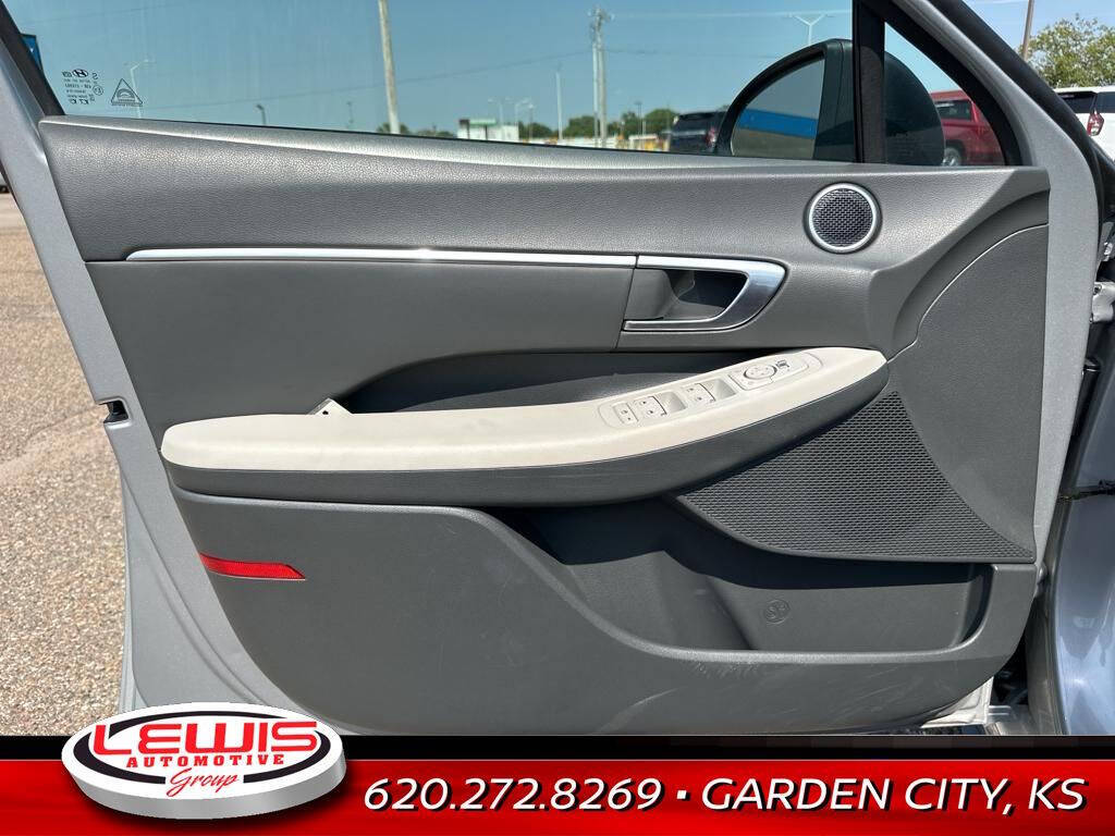 2023 Hyundai SONATA for sale at Lewis Chevrolet of Garden City in Garden City, KS