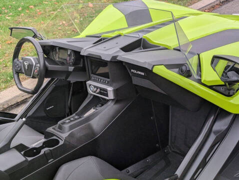 2023 Polaris Slingshot