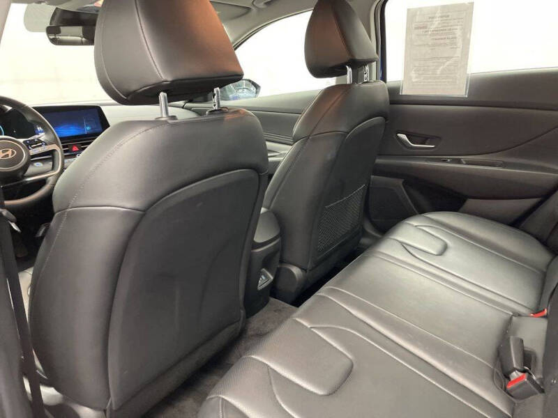 2025 Hyundai Elantra Hybrid Limited