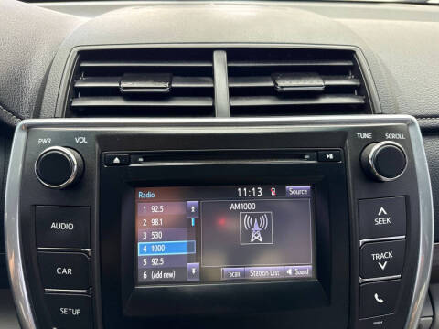 2017 Toyota Camry LE
