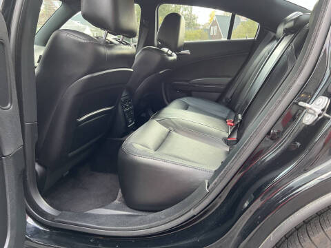 2017 Dodge Charger SXT