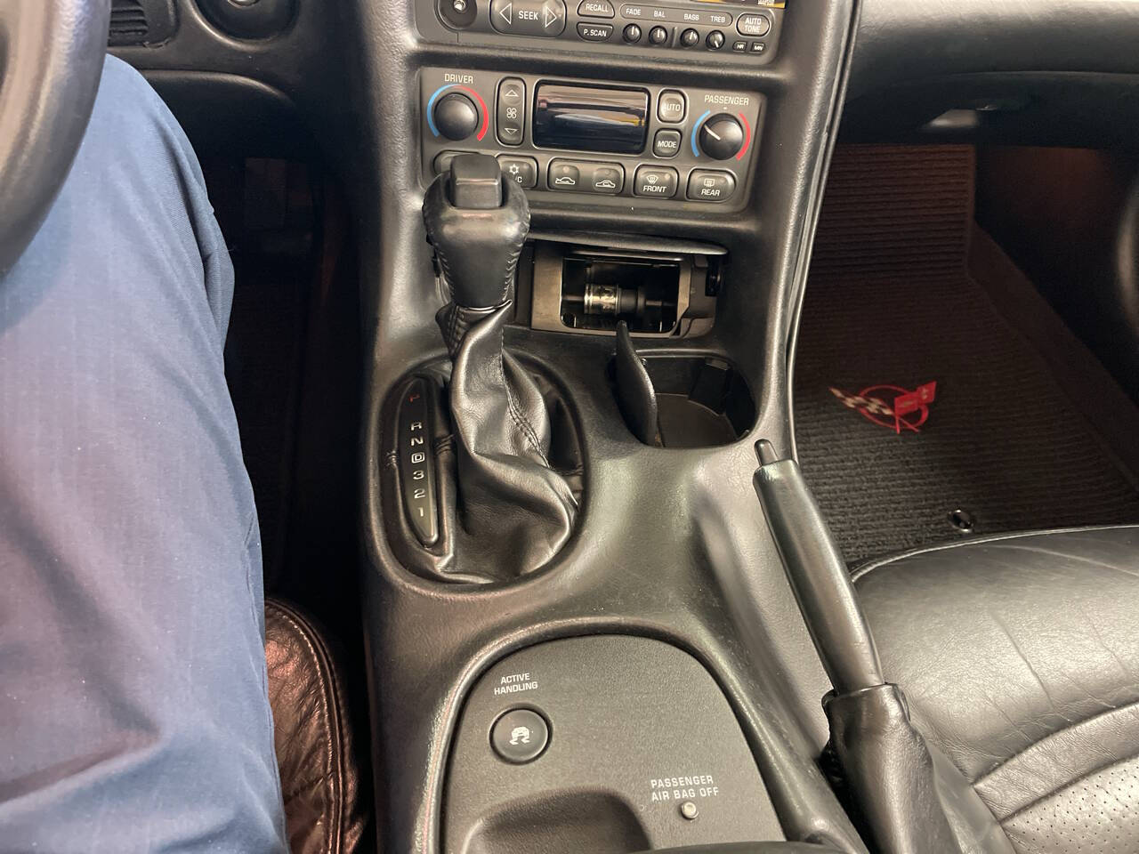 2004 Chevrolet Corvette 18