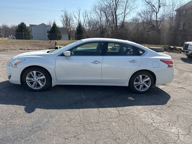 2013 Nissan Altima for sale at Auto Center of Columbus in Columbus OH