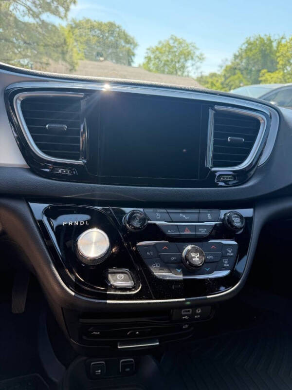 2018 Chrysler Pacifica Touring L Plus
