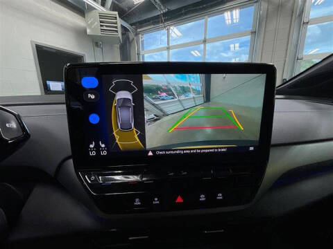 2023 Volkswagen ID.4 Pro