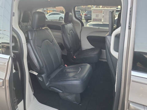 2018 Chrysler Pacifica Touring L Plus
