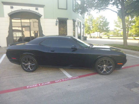 2018 Dodge Challenger SXT Plus