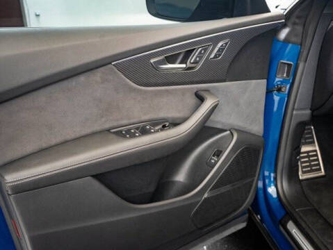 2024 Audi SQ8 4.0T quattro Premium Plus